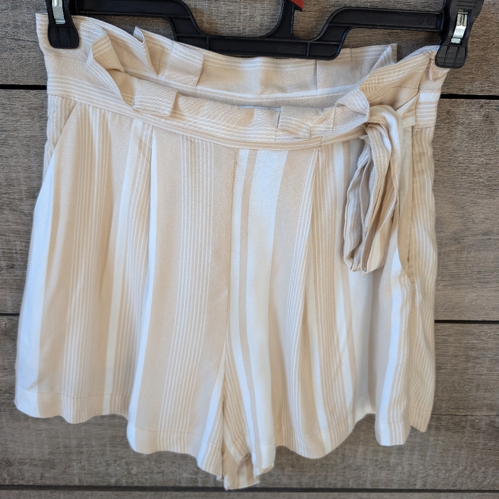 Forever 21, High-Waisted shorts, size XS.